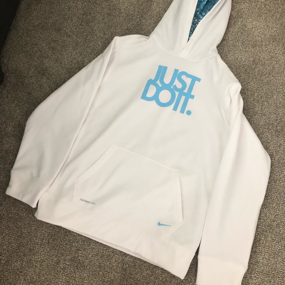 Women’s Nike Sweatshirt